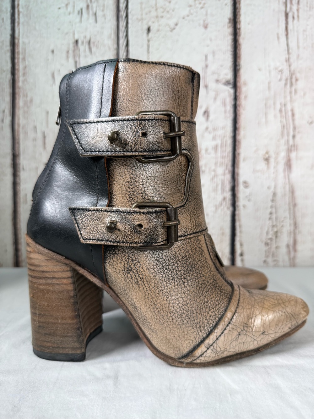 Freebird by Steven Joey Distressed Leather Buckle Block Heel Ankle Booties Boots - Picture 3 of 16